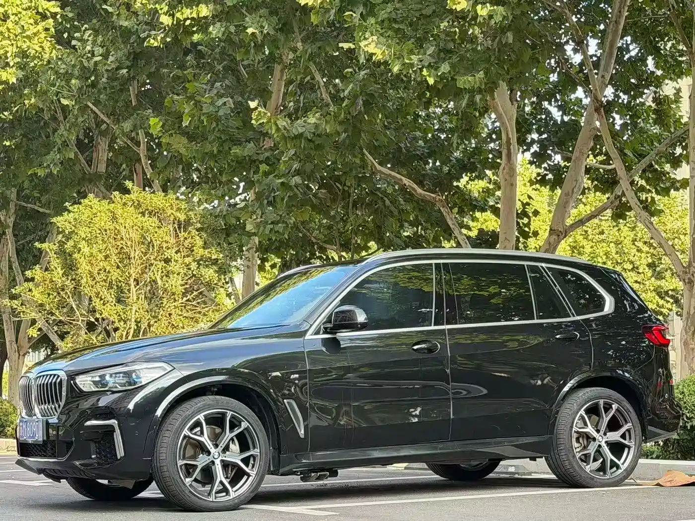 宝马X5 2022款 xDrive 40Li 尊享型M运动套装 2023