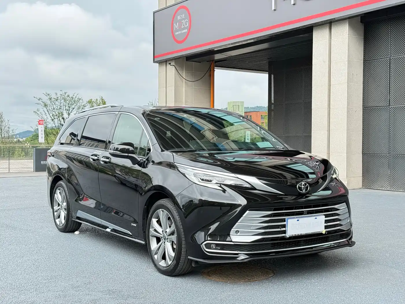 Toyota Sienna 2024 Черный из Китая, фото 4