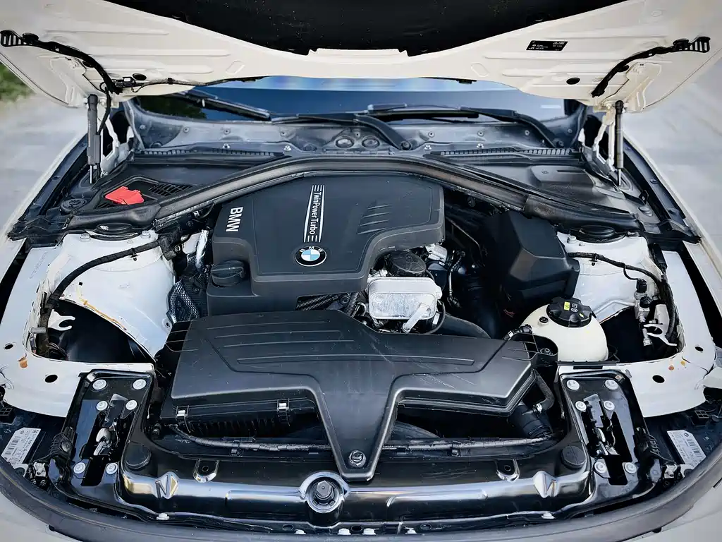 BMW 3 Series — миниатюра 17