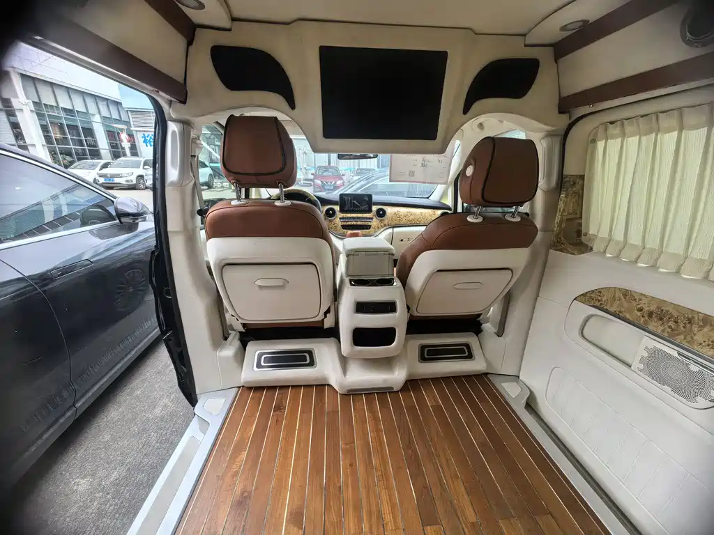 Mercedes-Benz V-Class V 2017 V 260 L Luxury Long Wheelbase