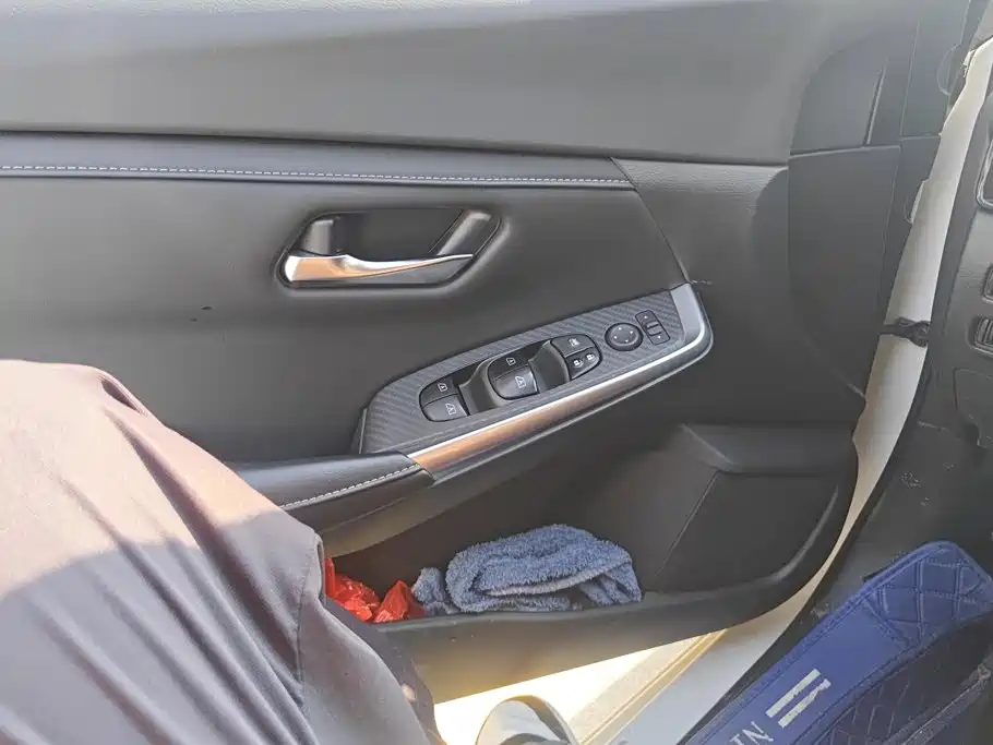 Nissan Sylphy — миниатюра 7