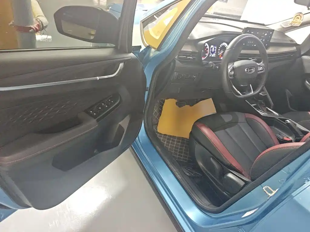 Geely Vision X3 — миниатюра 16
