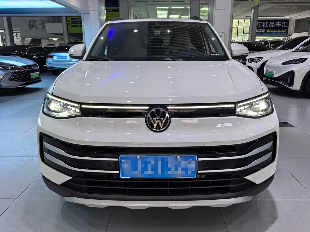 Volkswagen Tharu — миниатюра 2