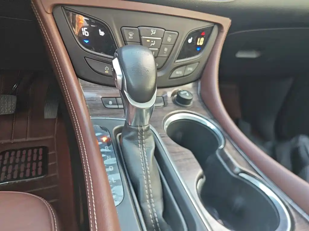 Buick Envision Plus — миниатюра 14