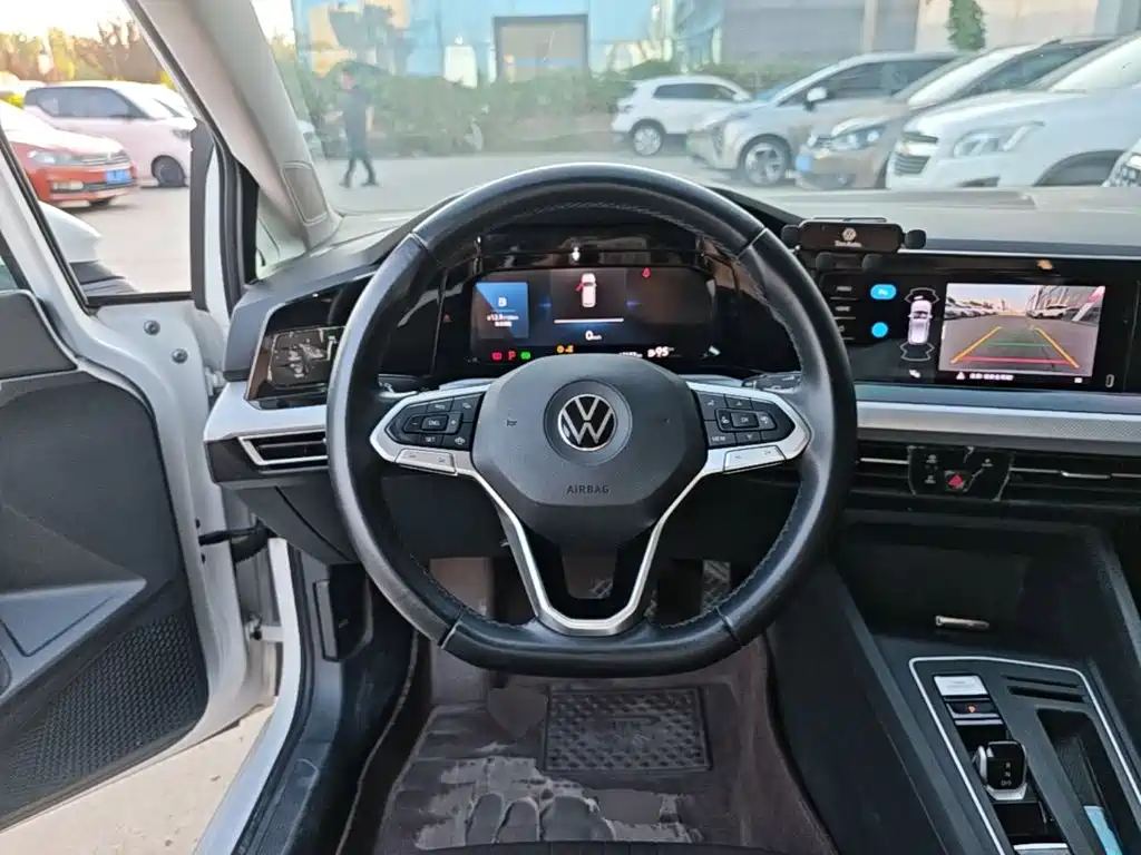 Volkswagen Golf — миниатюра 11