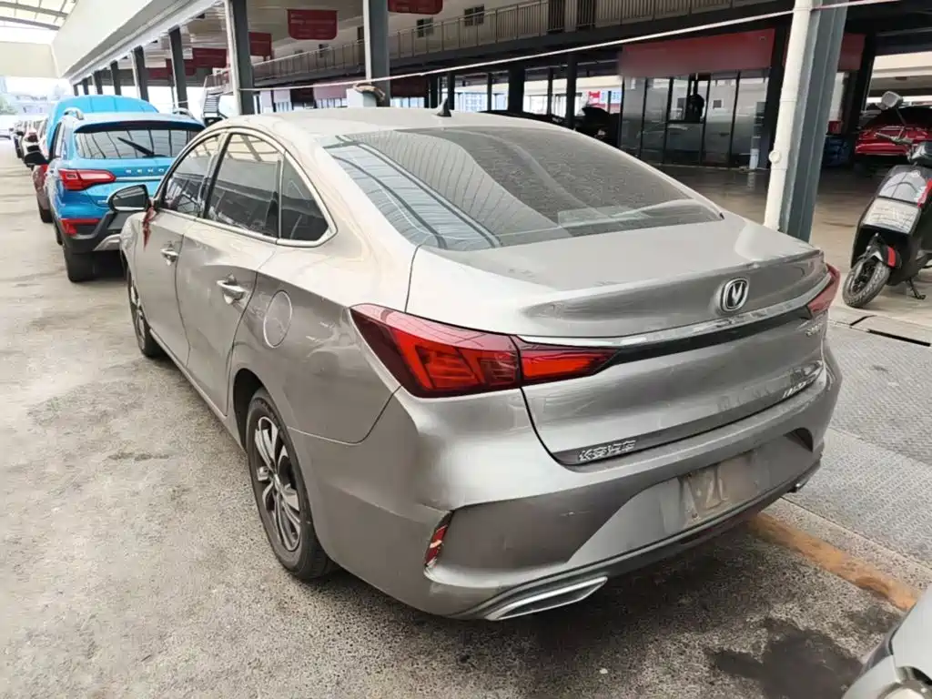 Changan Eado — миниатюра 5