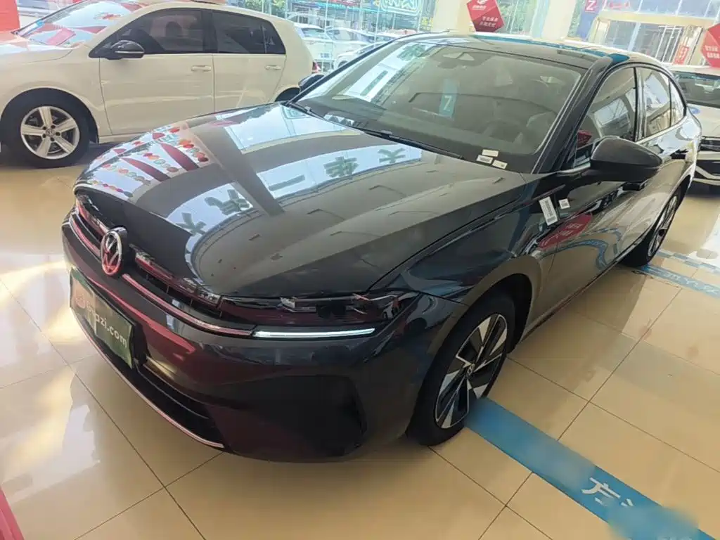 Volkswagen Sagitar — миниатюра 2