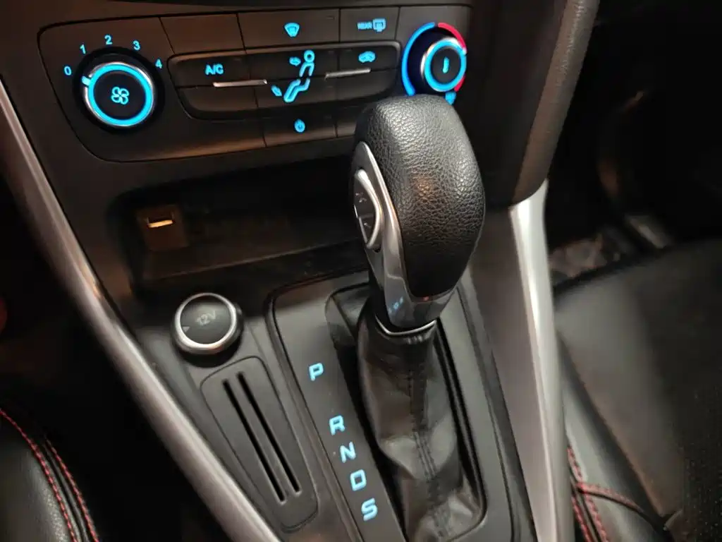 Ford Focus — миниатюра 16