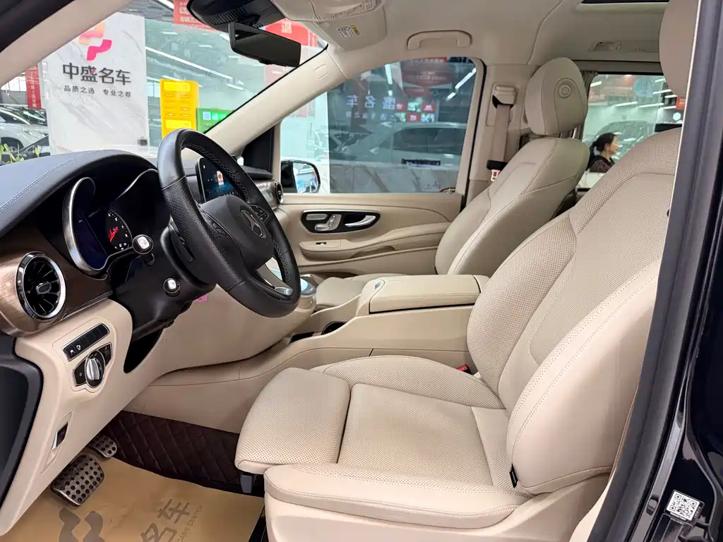 Mercedes-Benz V-Class V 2022 V 260 L Luxury