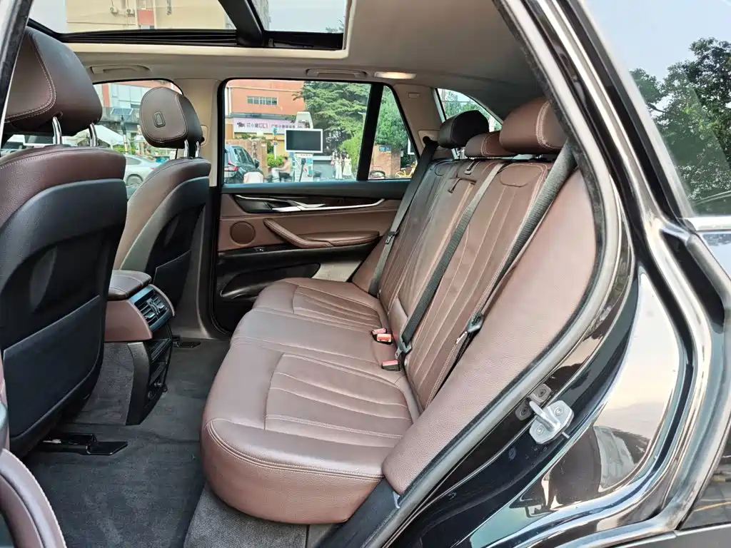 BMW X5 (Import) — миниатюра 25