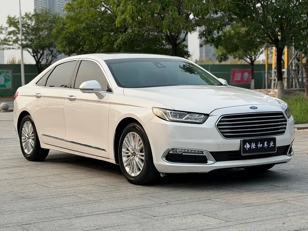 Ford Taurus 2017 EcoBoost 245 Fashion