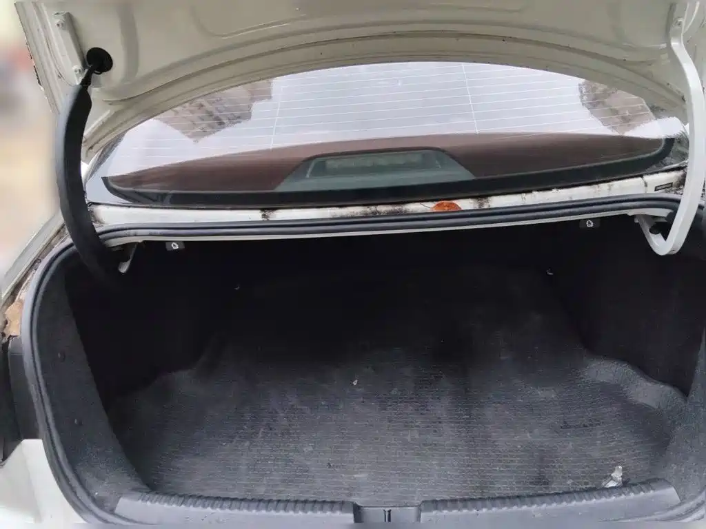 Volkswagen Sagitar — миниатюра 16
