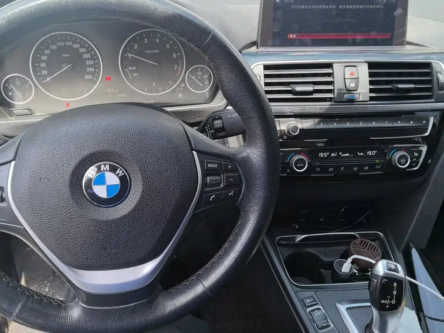 BMW 3 Series GT — миниатюра 12