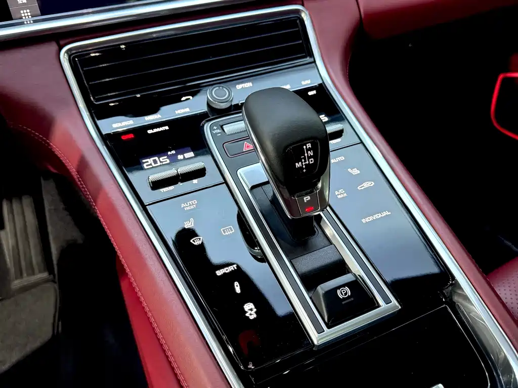 Porsche Panamera — миниатюра 19