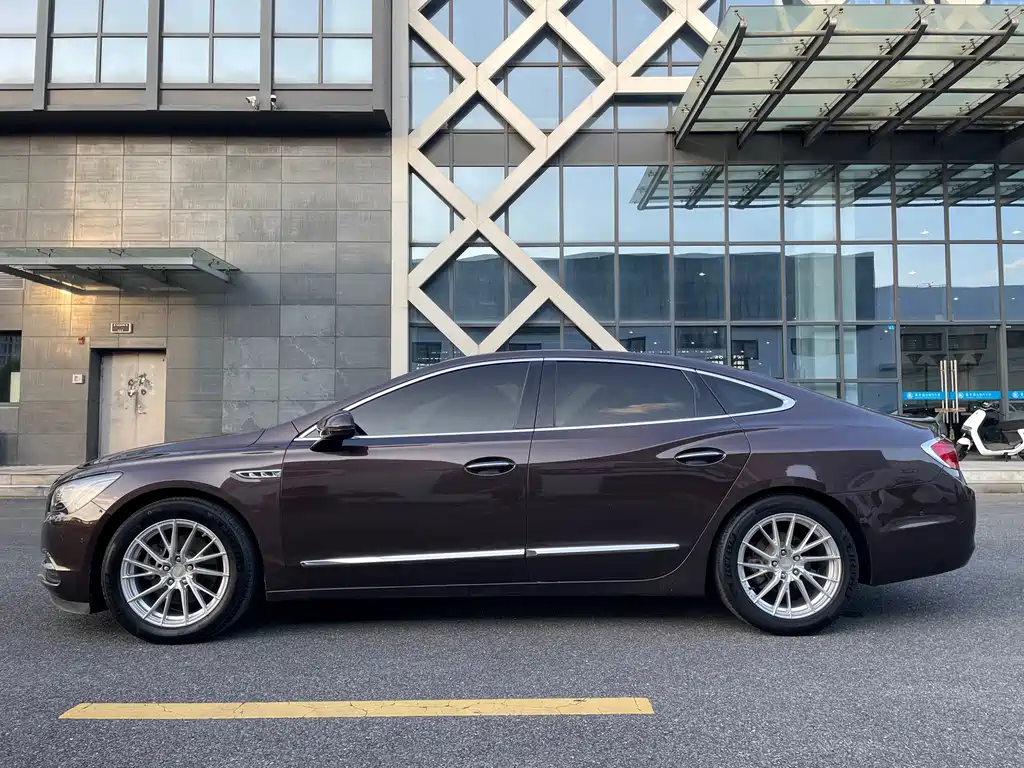 Buick LaCrosse — миниатюра 5