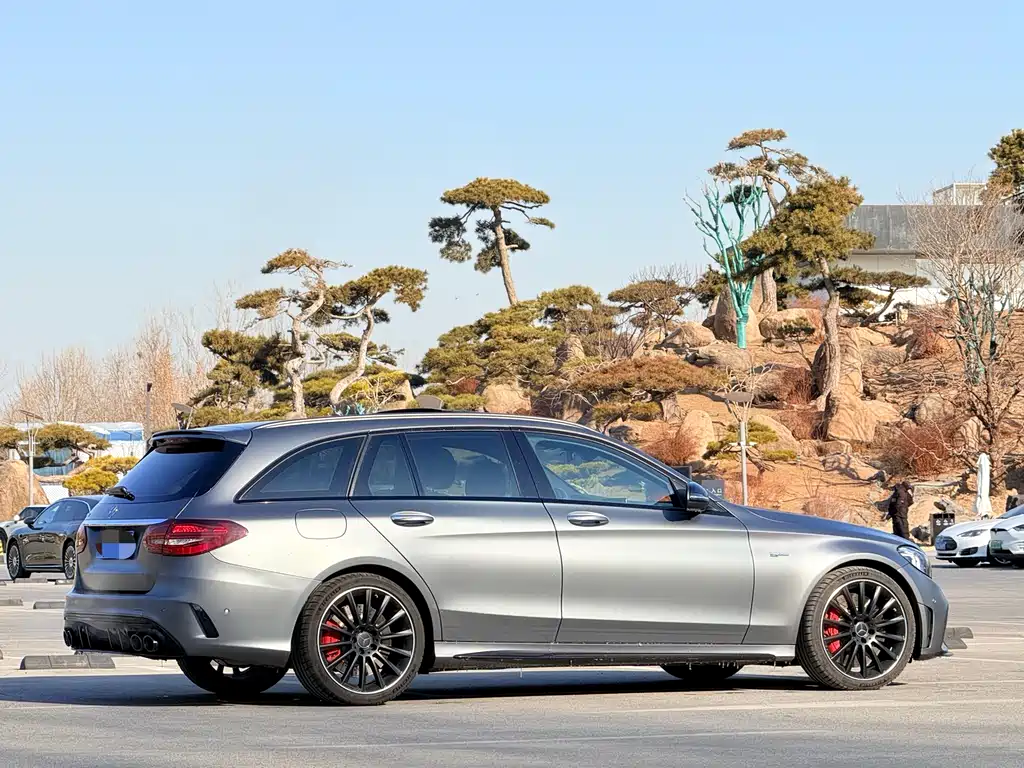 MERCEDES-BENZ C CLASS AMG