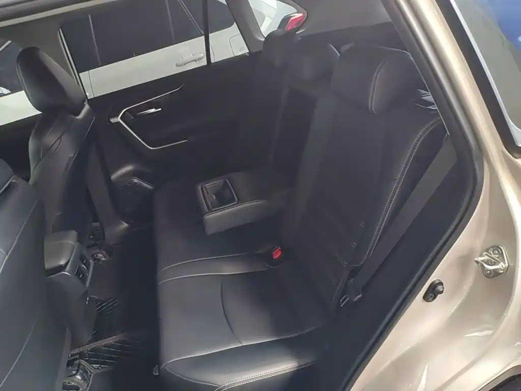 Toyota Wildlander — миниатюра 17