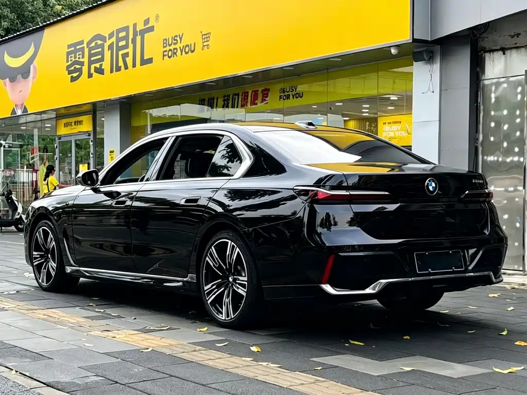 BMW 7 Series 7 2023 740Li Lead M Sport