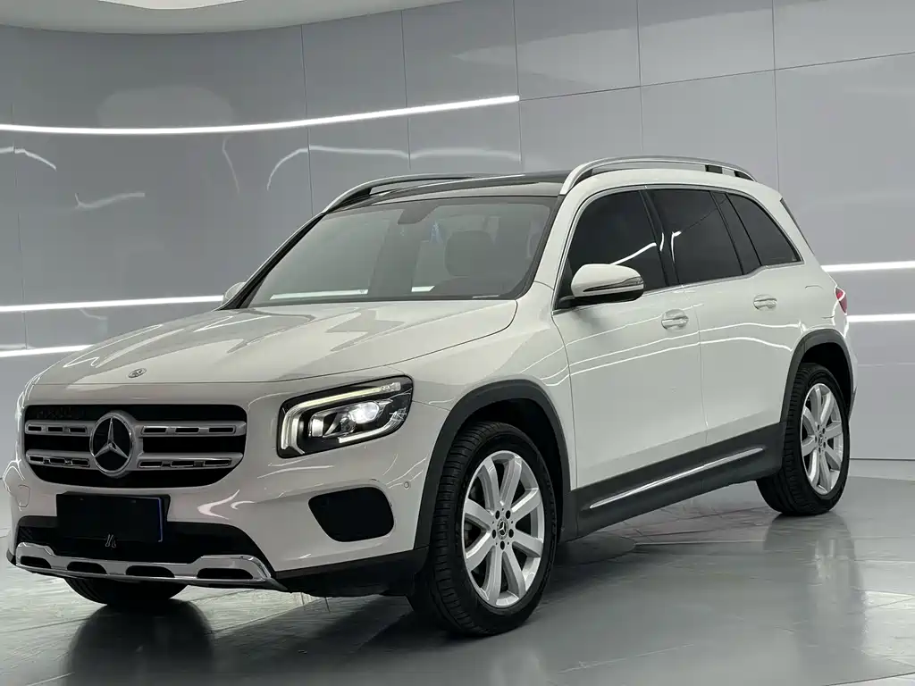 MERCEDES-BENZ GLB