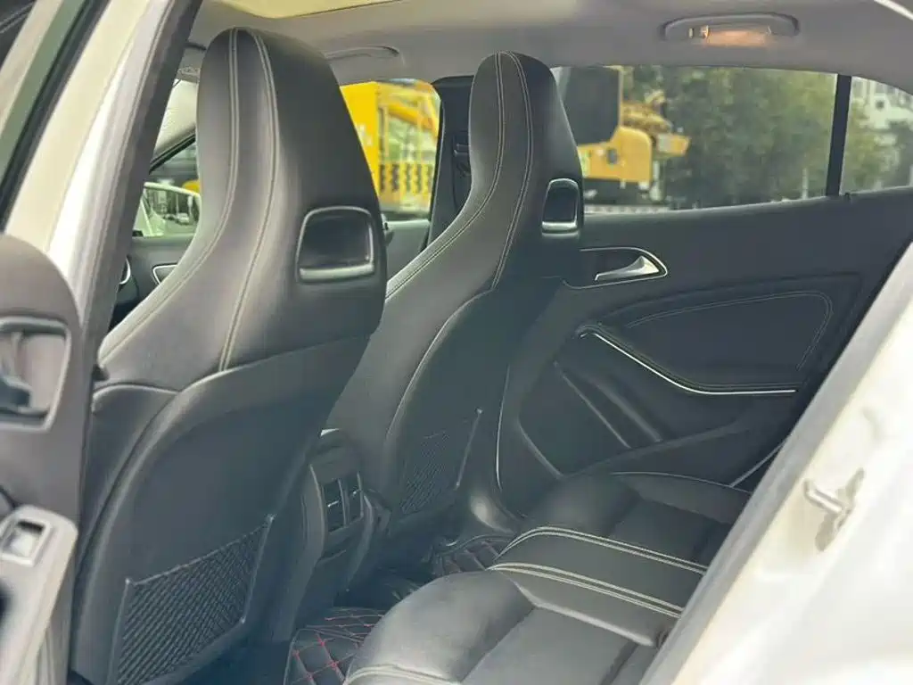 Mercedes-Benz GLA — миниатюра 6