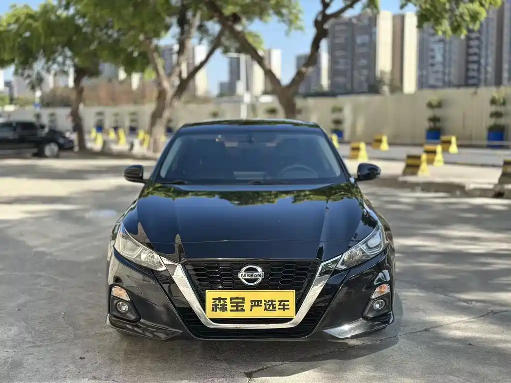 NISSAN TEANA