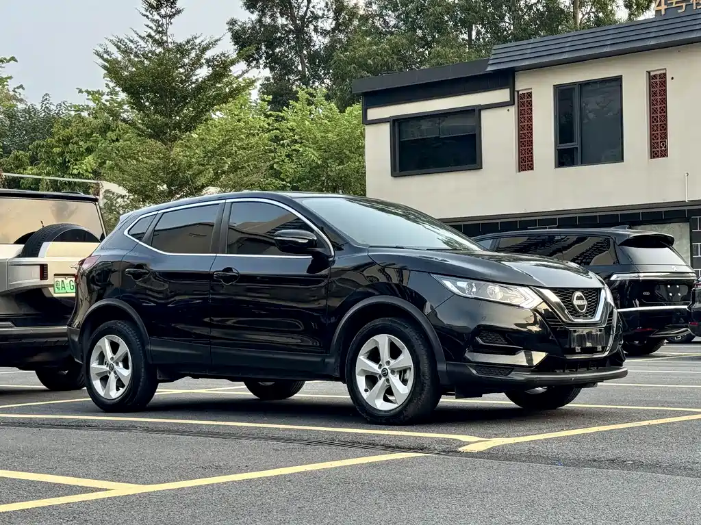Nissan Qashqai — миниатюра 5