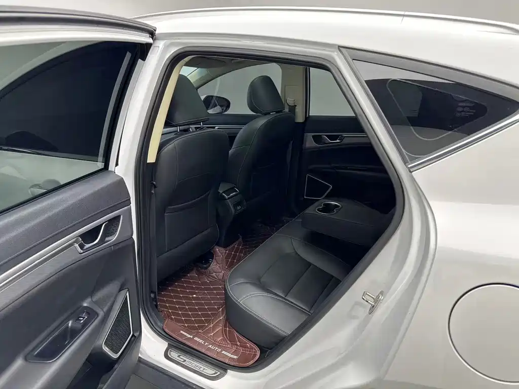 Geely Emgrand GS — миниатюра 6