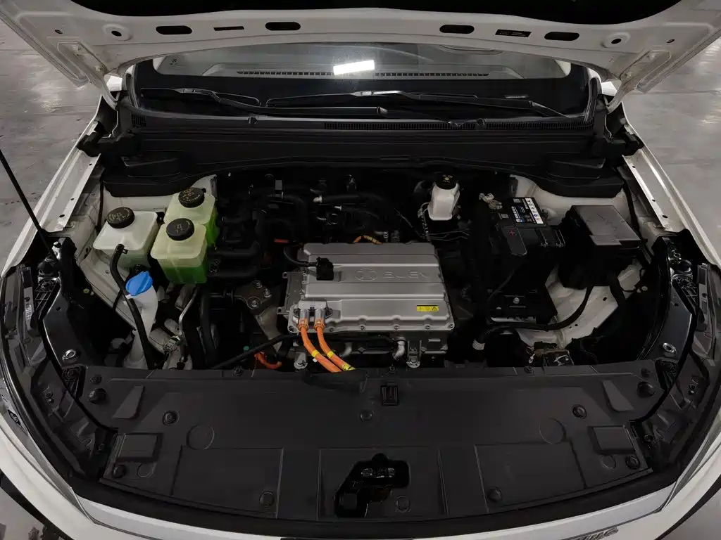BAIC EU5 — миниатюра 6