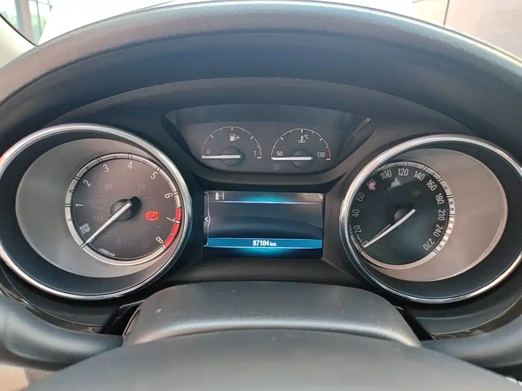 Buick Verano — миниатюра 12