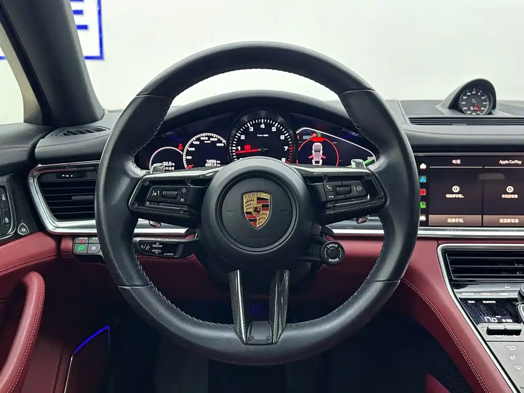 Porsche Panamera — миниатюра 12
