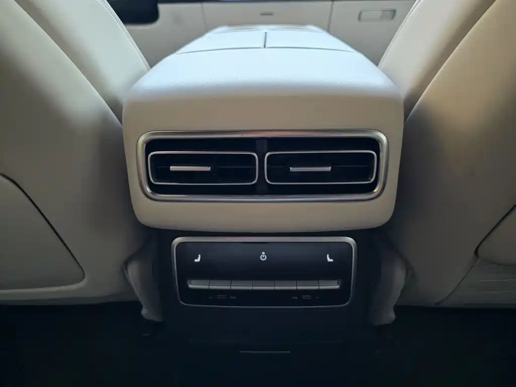 Li Auto Li L7 — миниатюра 9