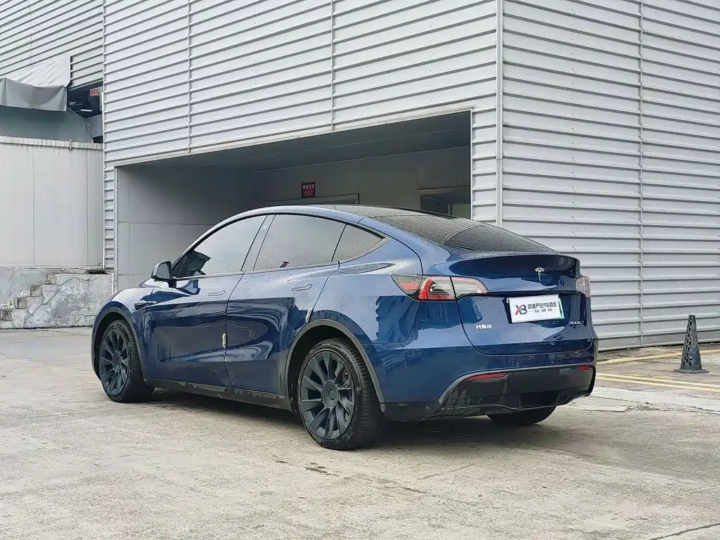 Tesla Model Y 2021 3D7
