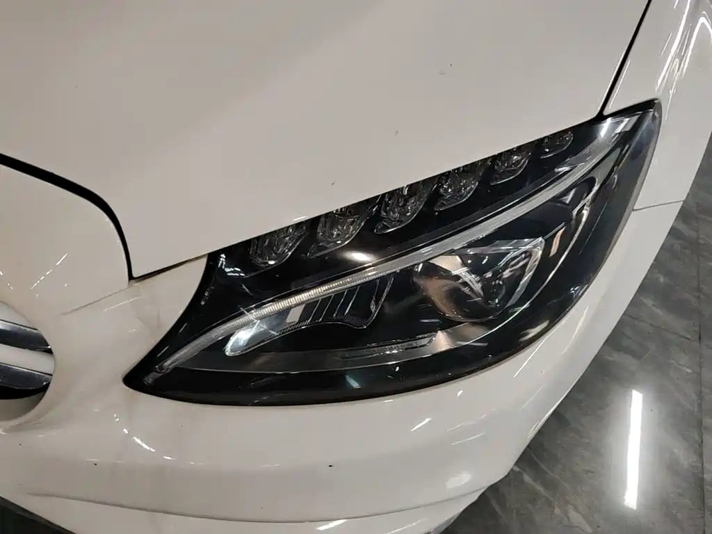 Mercedes-Benz C-Class — миниатюра 18