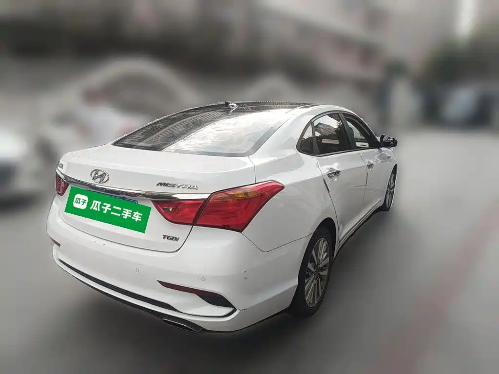 Hyundai Mistra — миниатюра 4