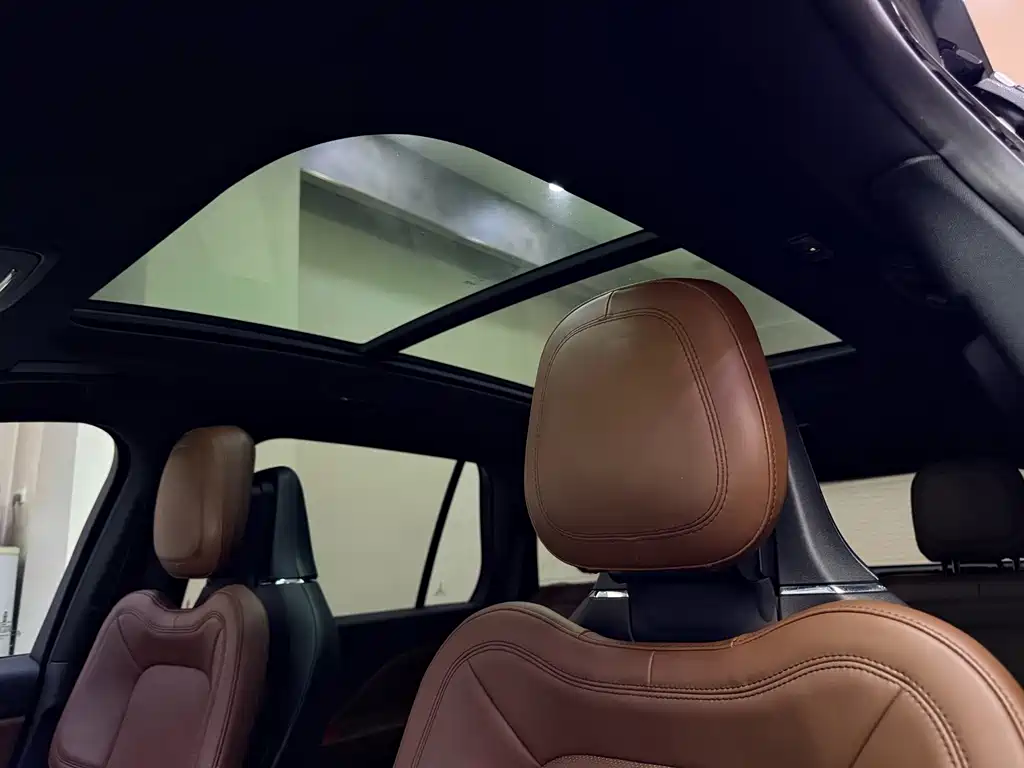 Lincoln Aviator — миниатюра 14