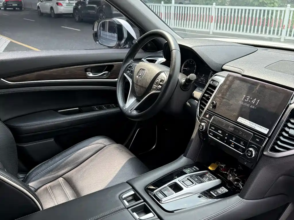 Honda UR-V — миниатюра 8