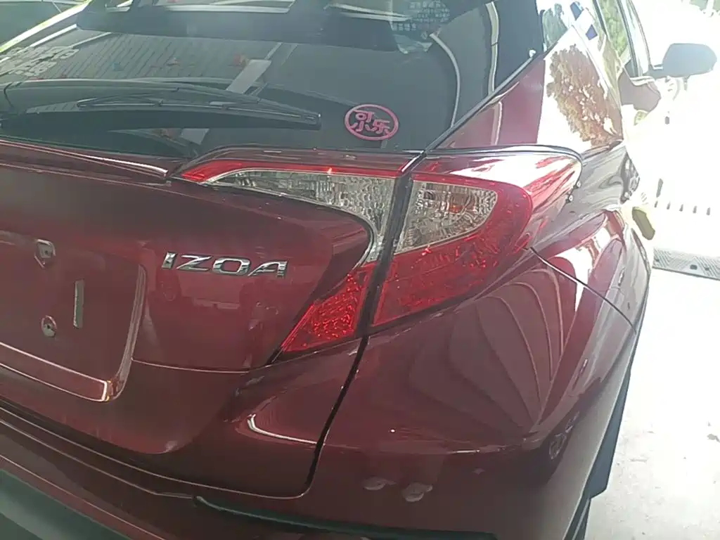 Toyota IZOA — миниатюра 8