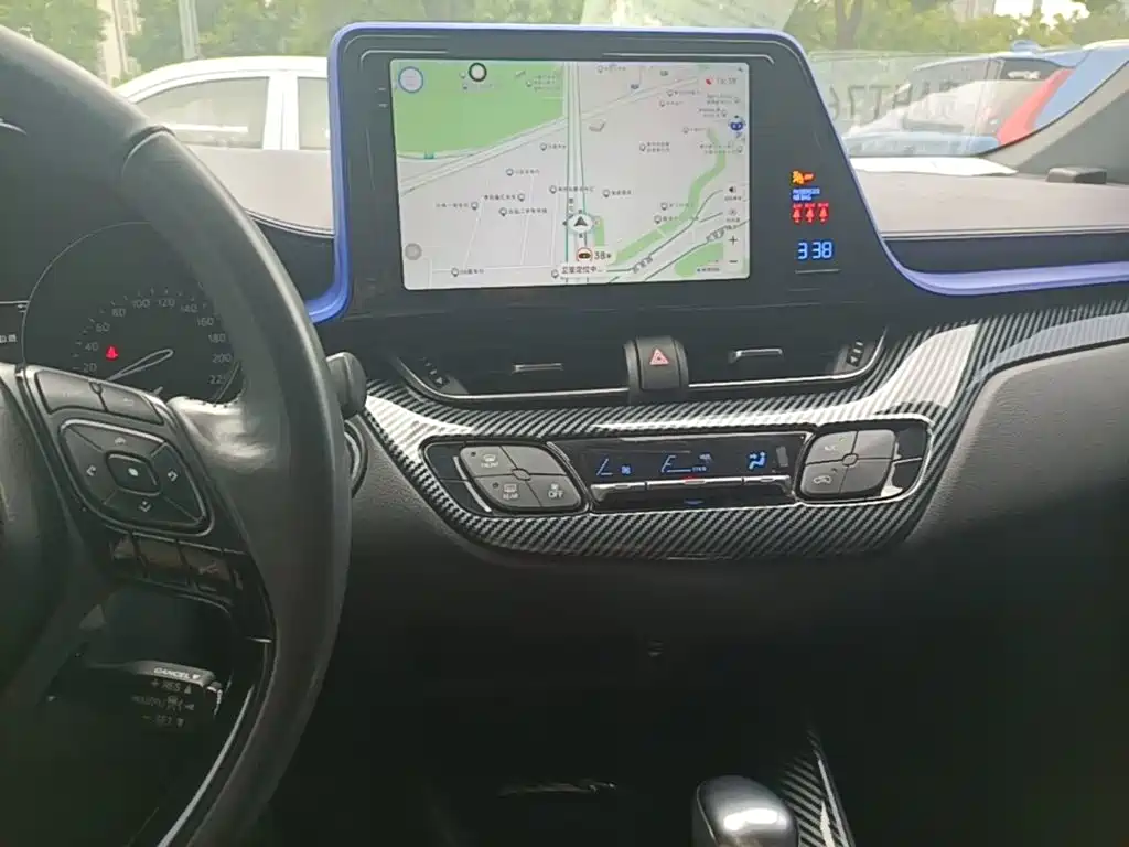 Toyota IZOA — миниатюра 13