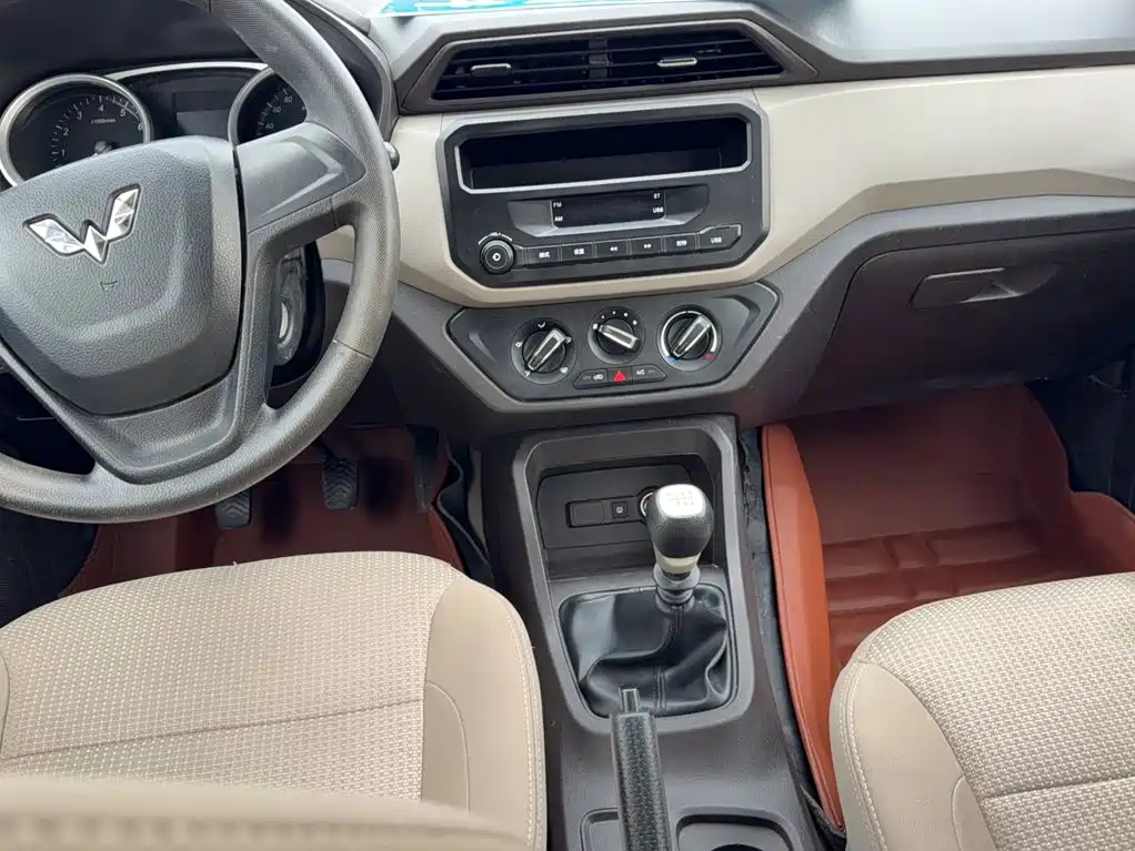 Wuling Hongguang — миниатюра 25
