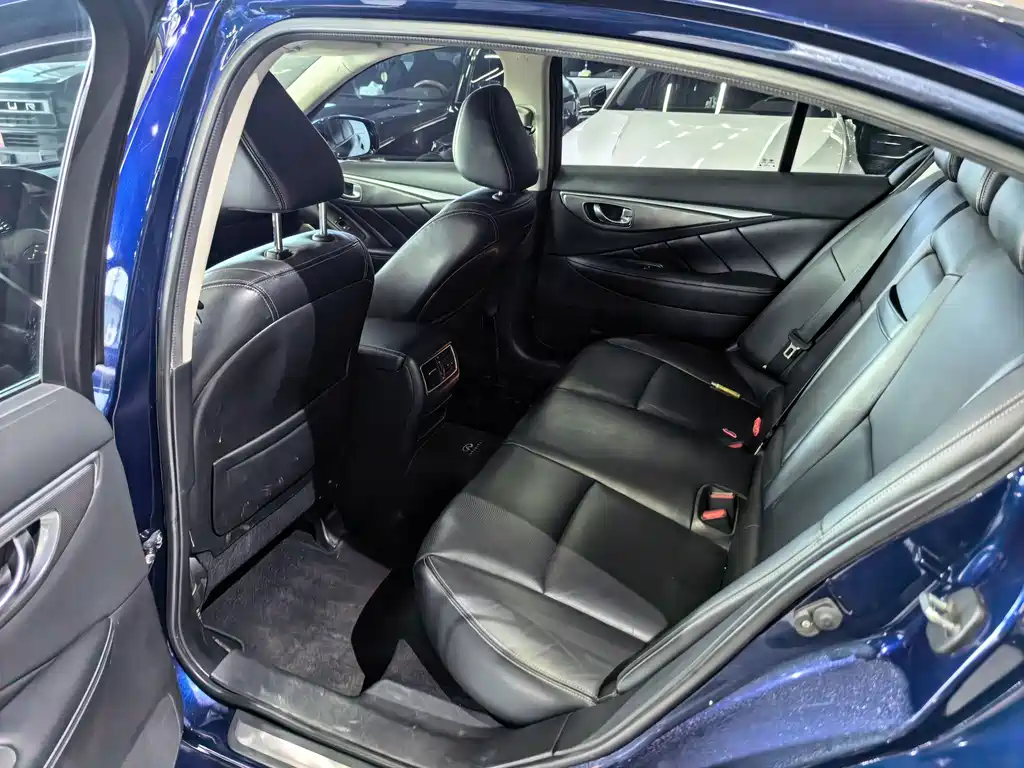 Infiniti Q50L 2018 2.0T VI
