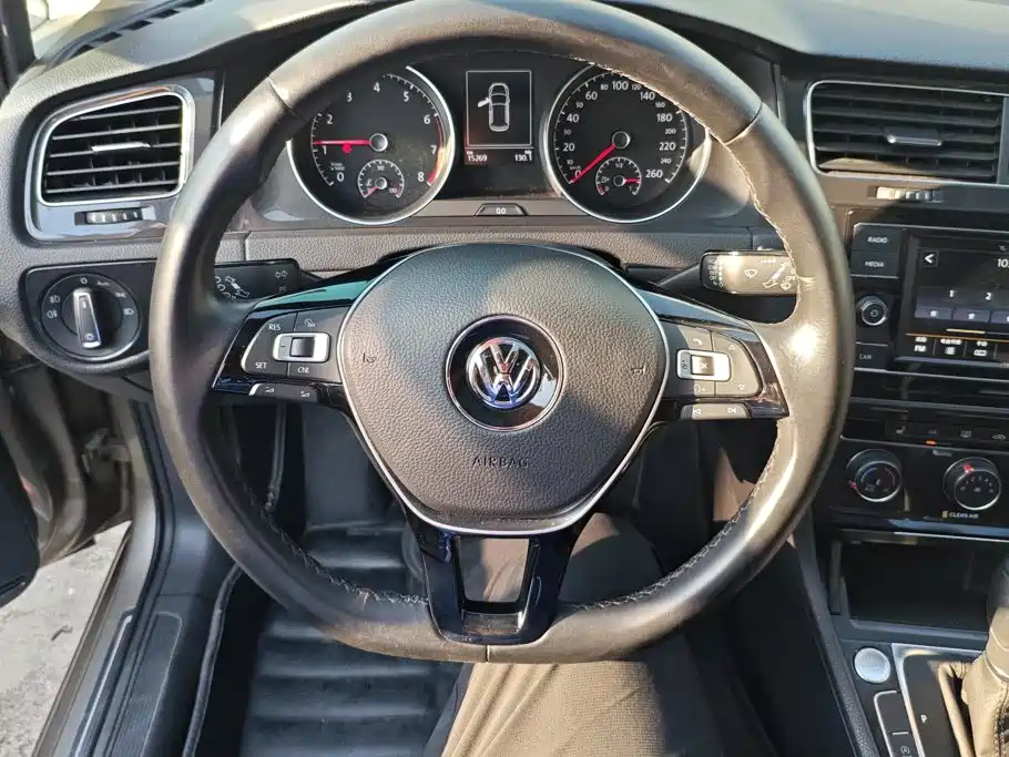 Volkswagen Golf — миниатюра 15