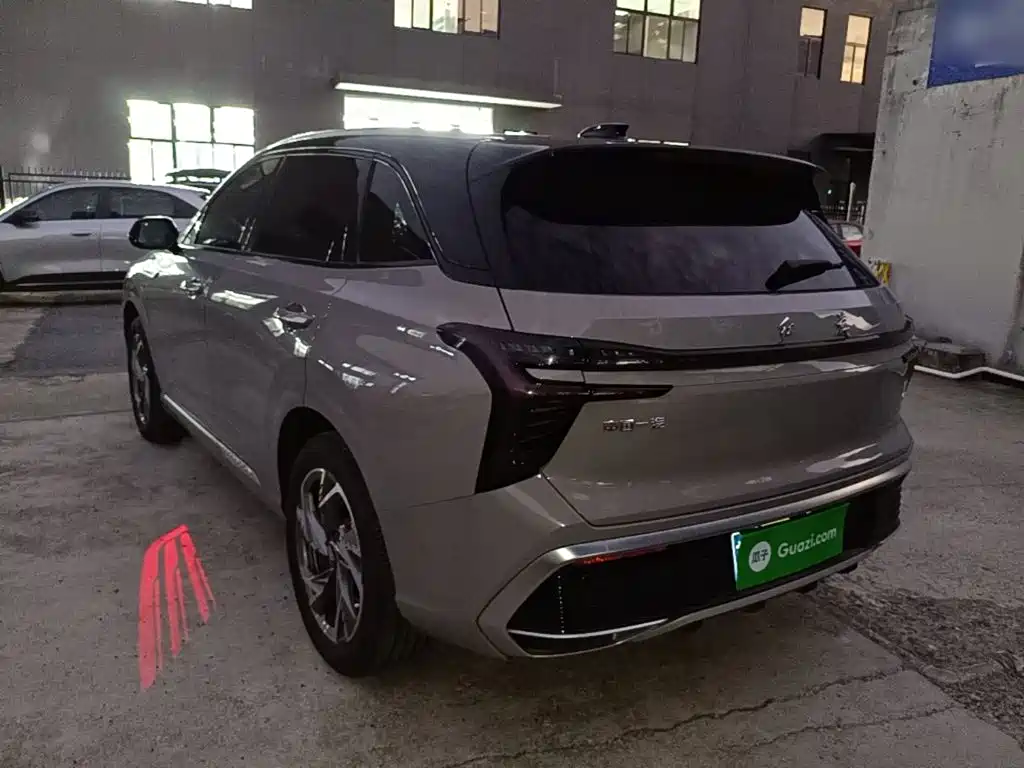 Hongqi Hongqi HS3 — миниатюра 5