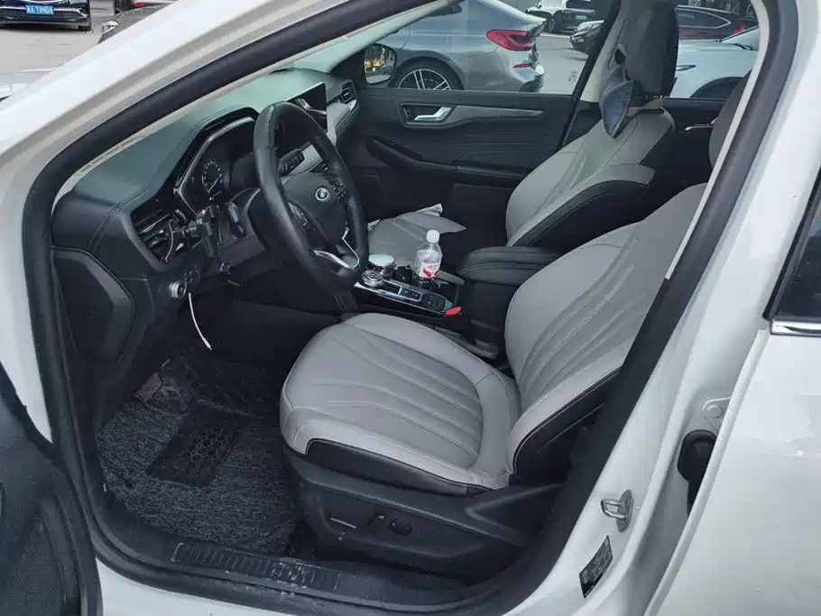 Ford Escape — миниатюра 9