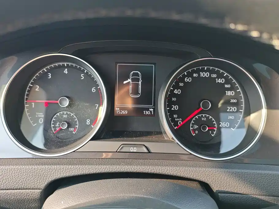 Volkswagen Golf — миниатюра 14