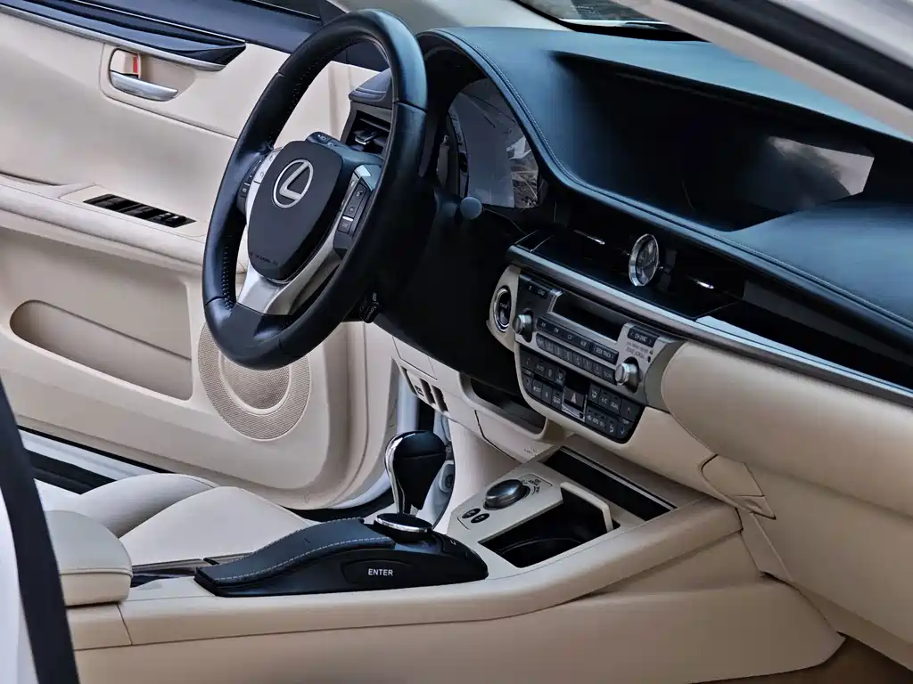 Lexus ES — миниатюра 18