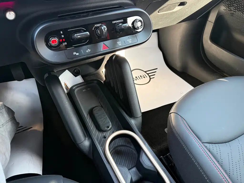 MINI MINI COOPER EV — миниатюра 16