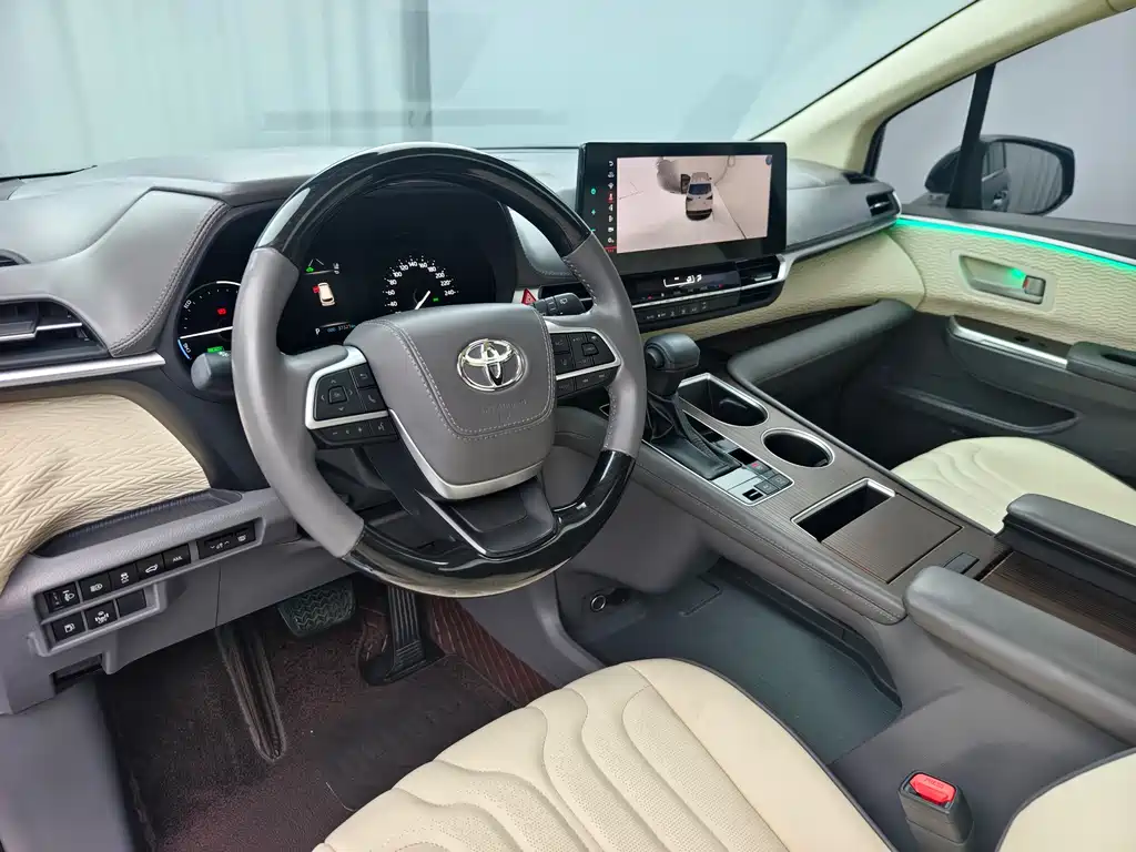 Toyota Sienna 2023 2.5L Comfort