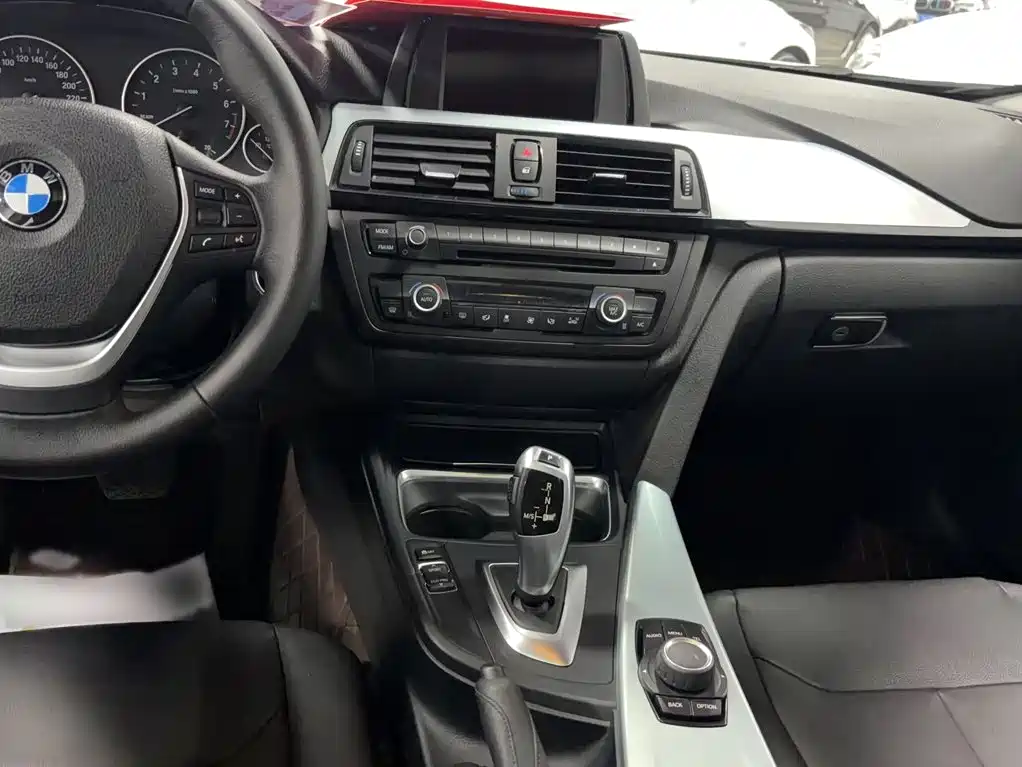 BMW 4 Series — миниатюра 4
