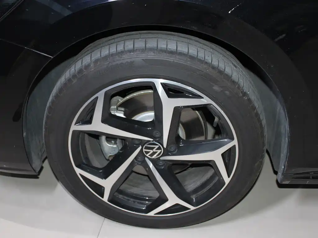 Volkswagen Passat — миниатюра 8