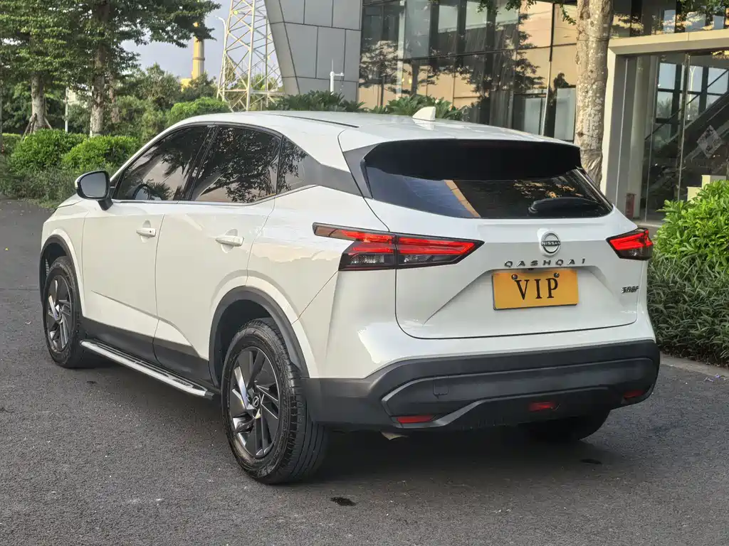 Nissan Qashqai — миниатюра 7